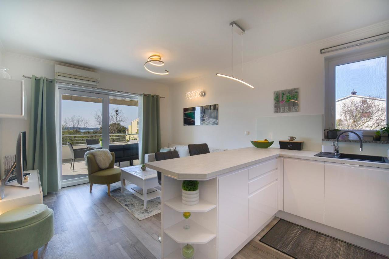 Apartment Marica プーラ エクステリア 写真